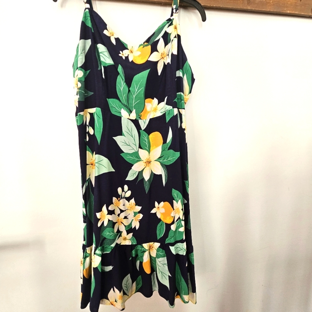 Old Navy Floral Navy Dress. Size XL Tall. NWOT